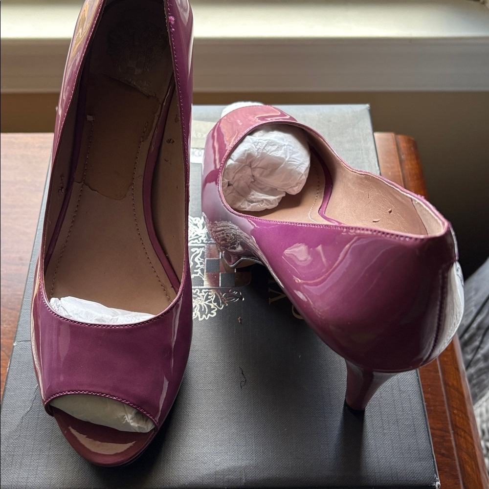 New Vince Camuto Glossy Cashmere Purple Peep-Toe Heels